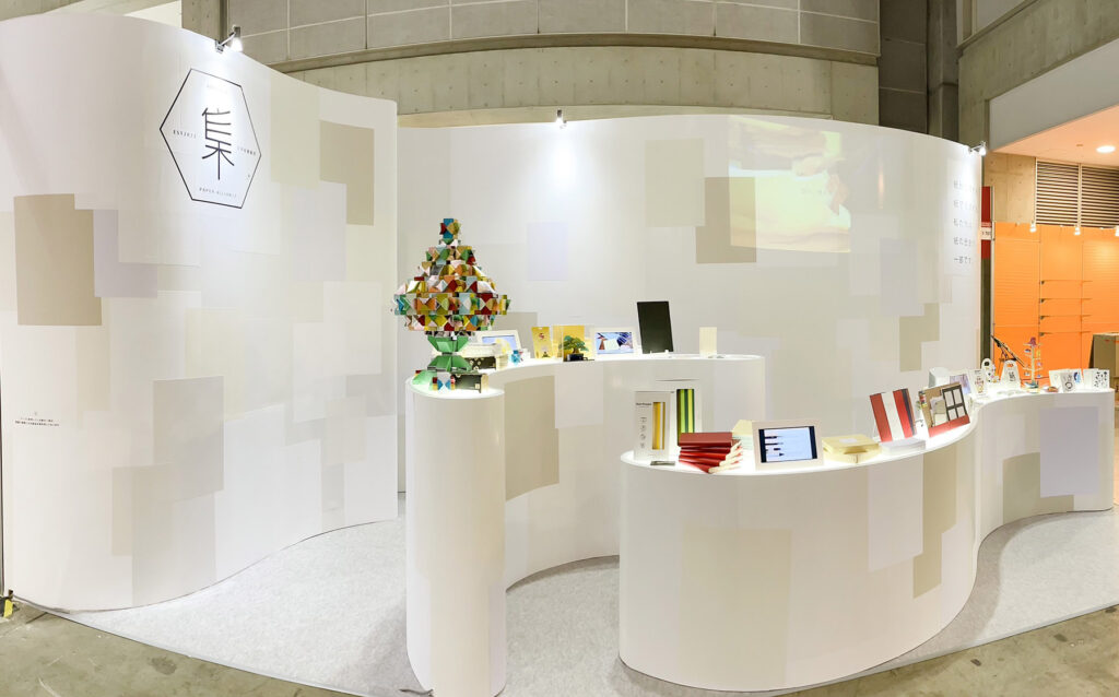 ハナブサの木工ブース施工